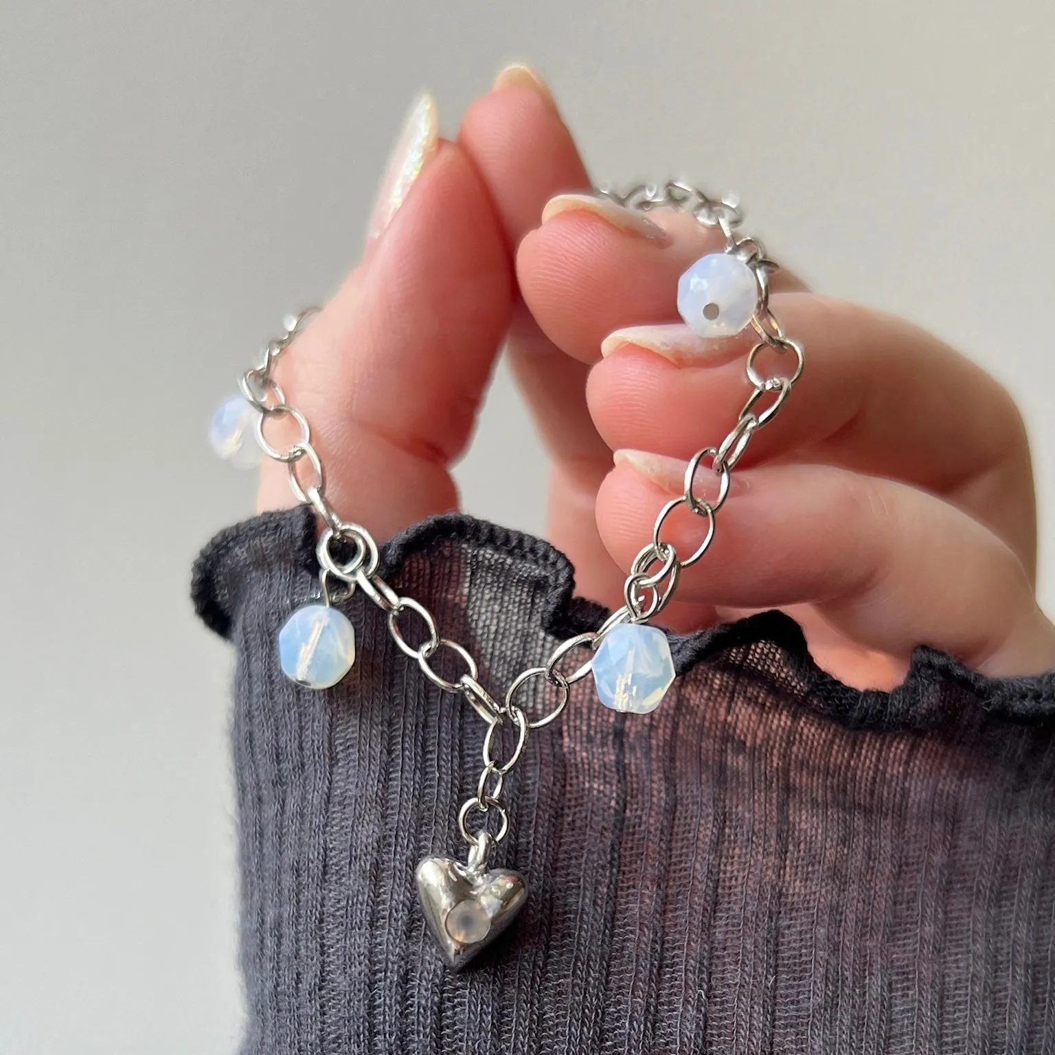 [ opal ] heart motif charm bracelet silver [ free size ]