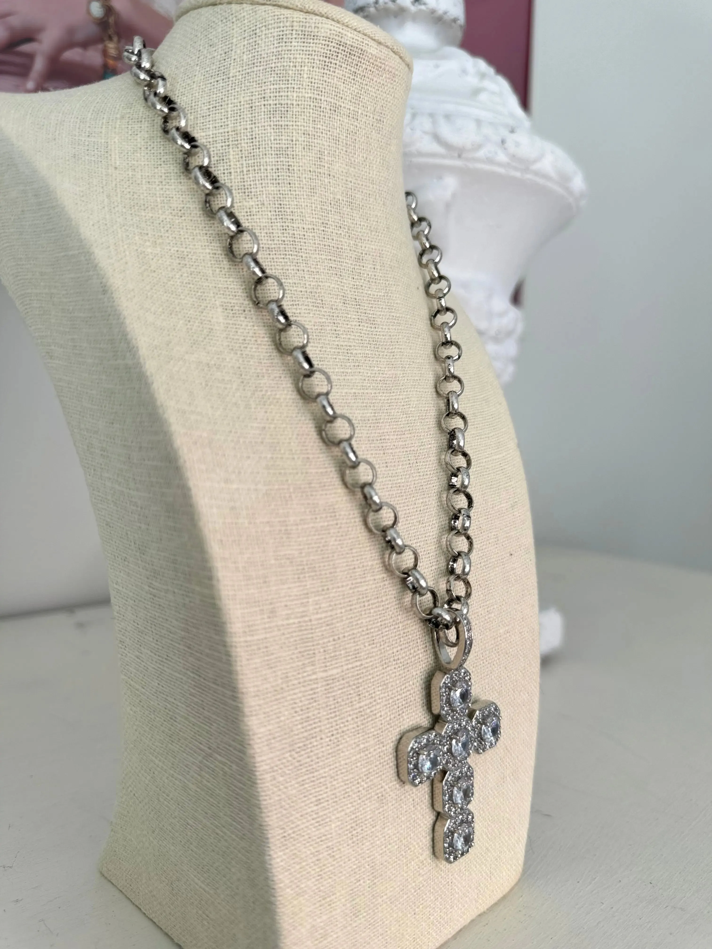 A Pioneer Spirit Necklace - Silver