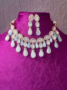 Antique Kundan Necklace Set