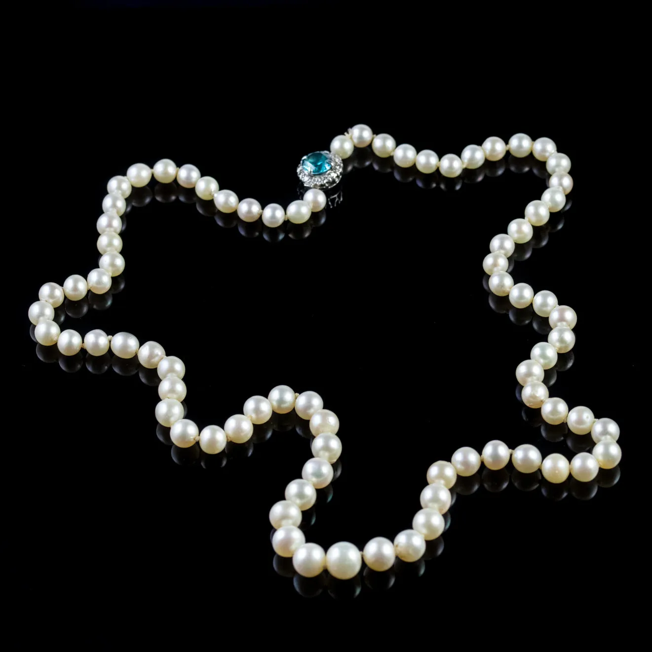 Antique Victorian Pearl Necklace 2.25Ct Blue Zircon Diamond Clasp Circa 1900