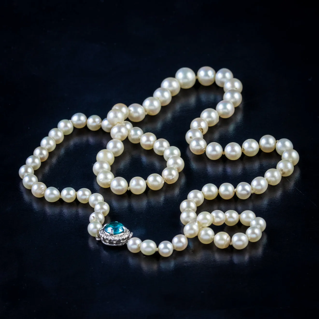 Antique Victorian Pearl Necklace 2.25Ct Blue Zircon Diamond Clasp Circa 1900