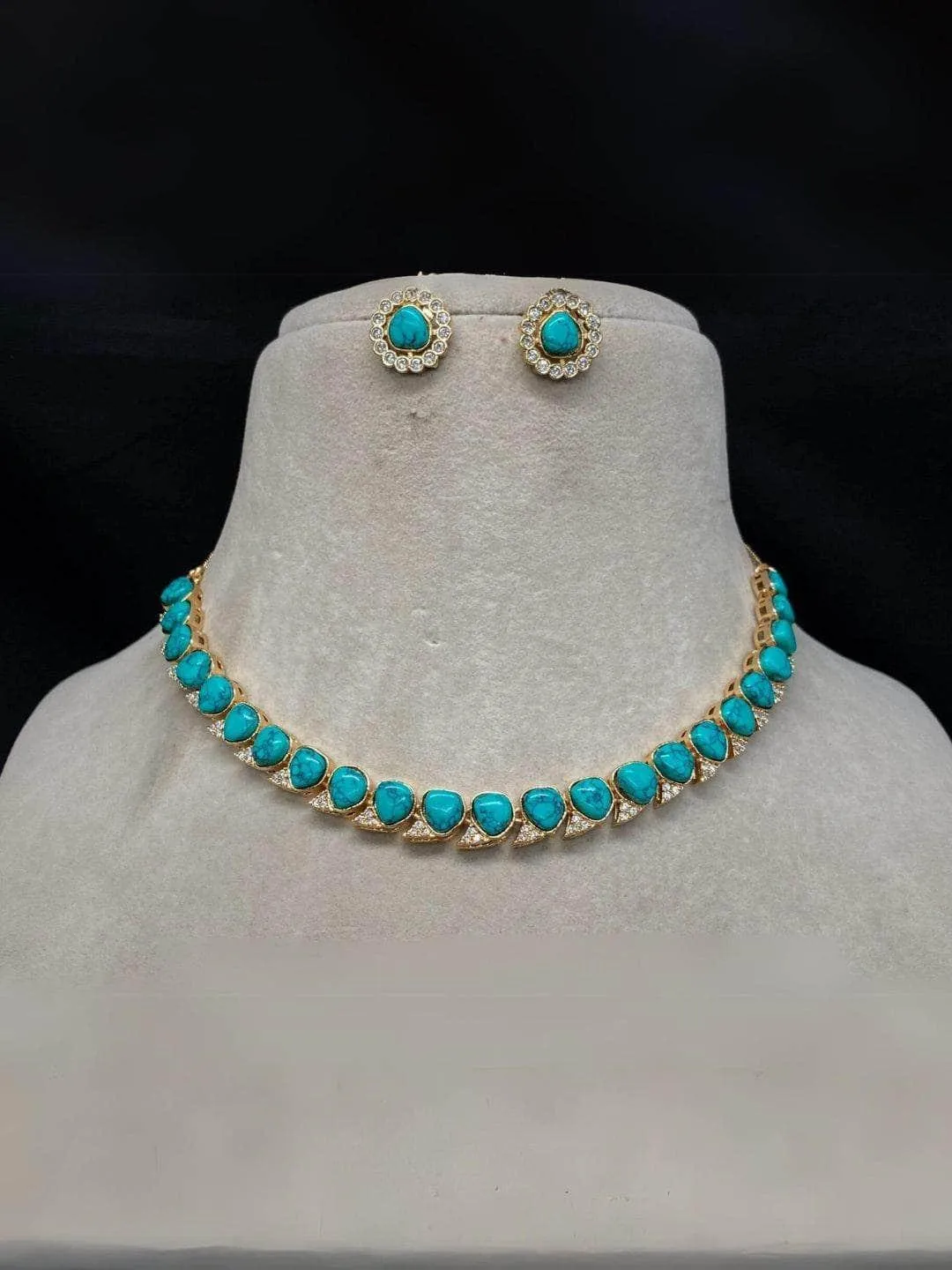 Beaded Choker Necklace Set