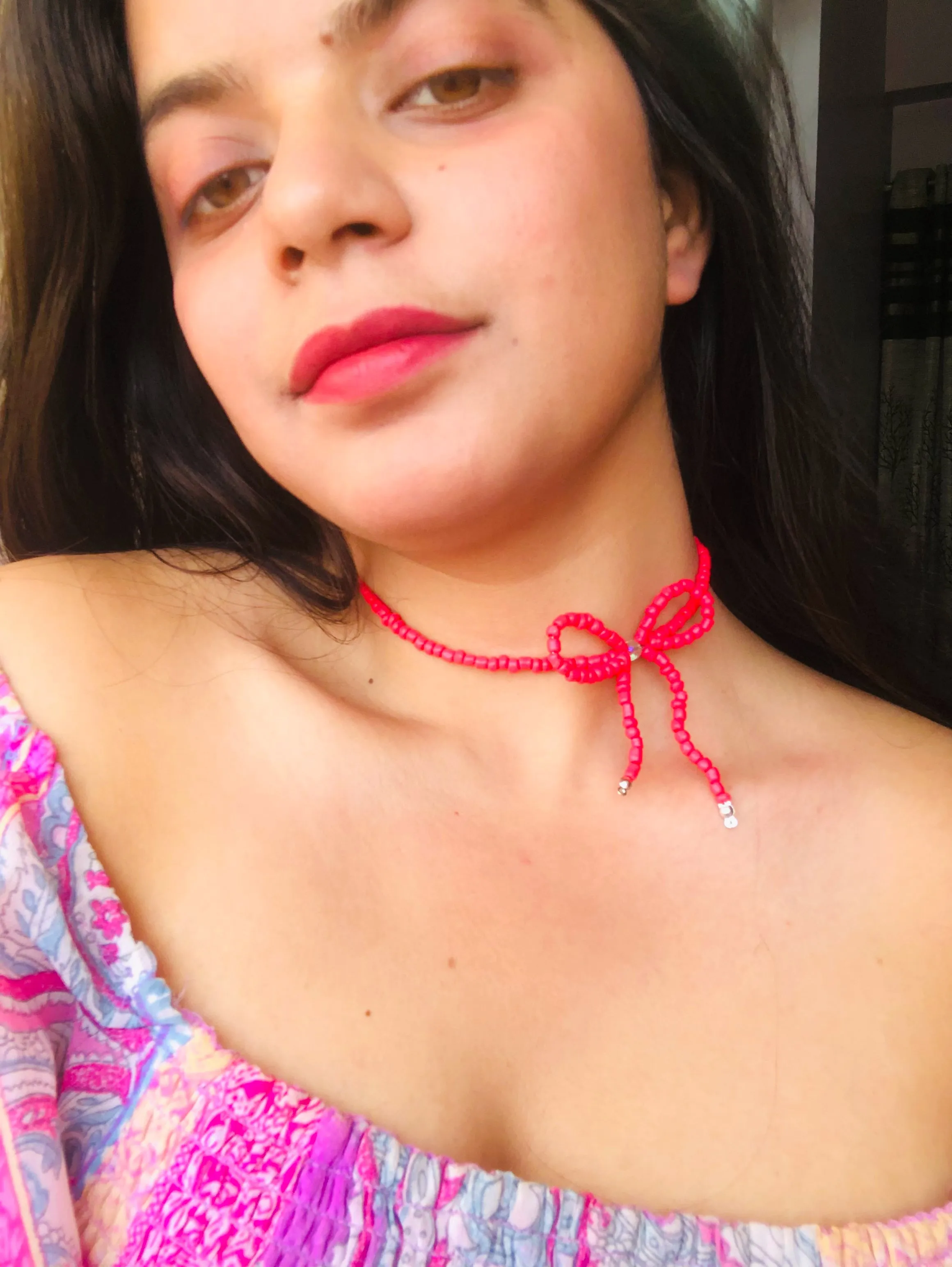 Bow choker necklace