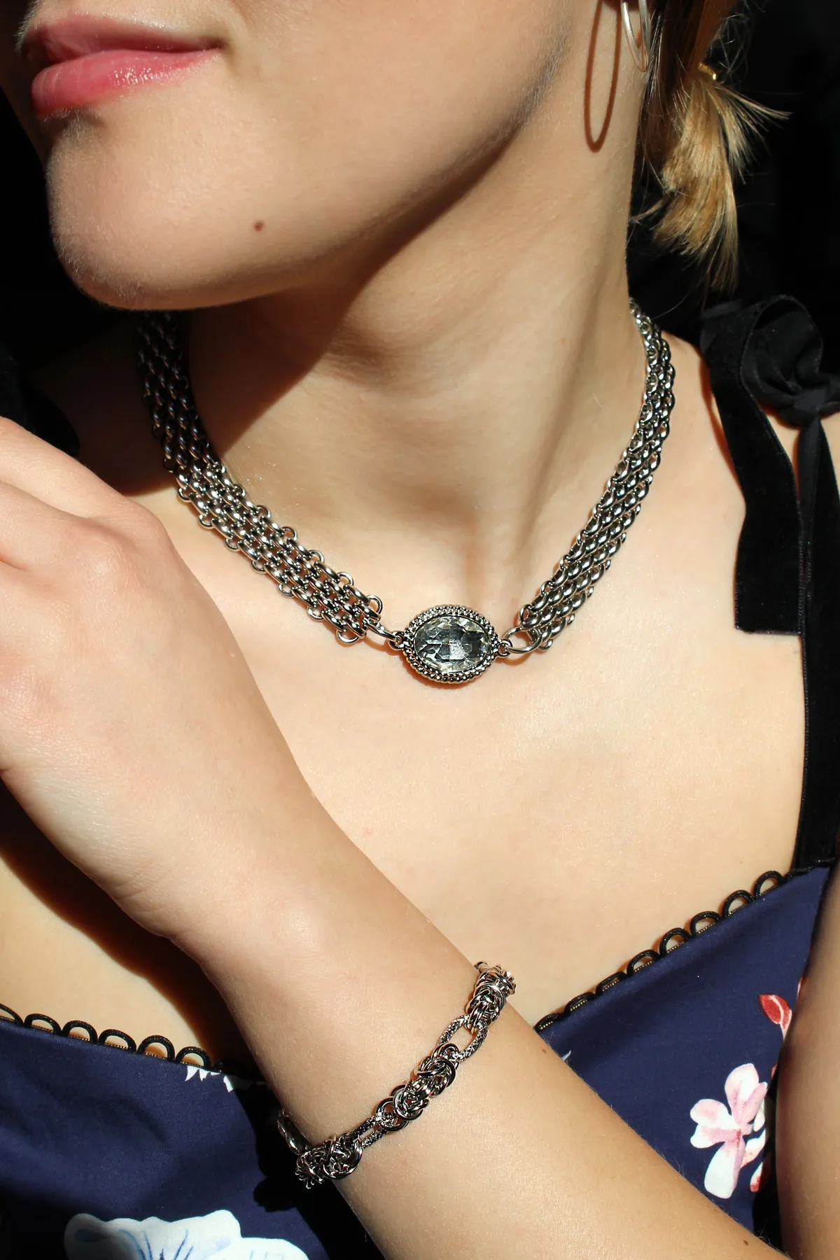 Choker with Crystal