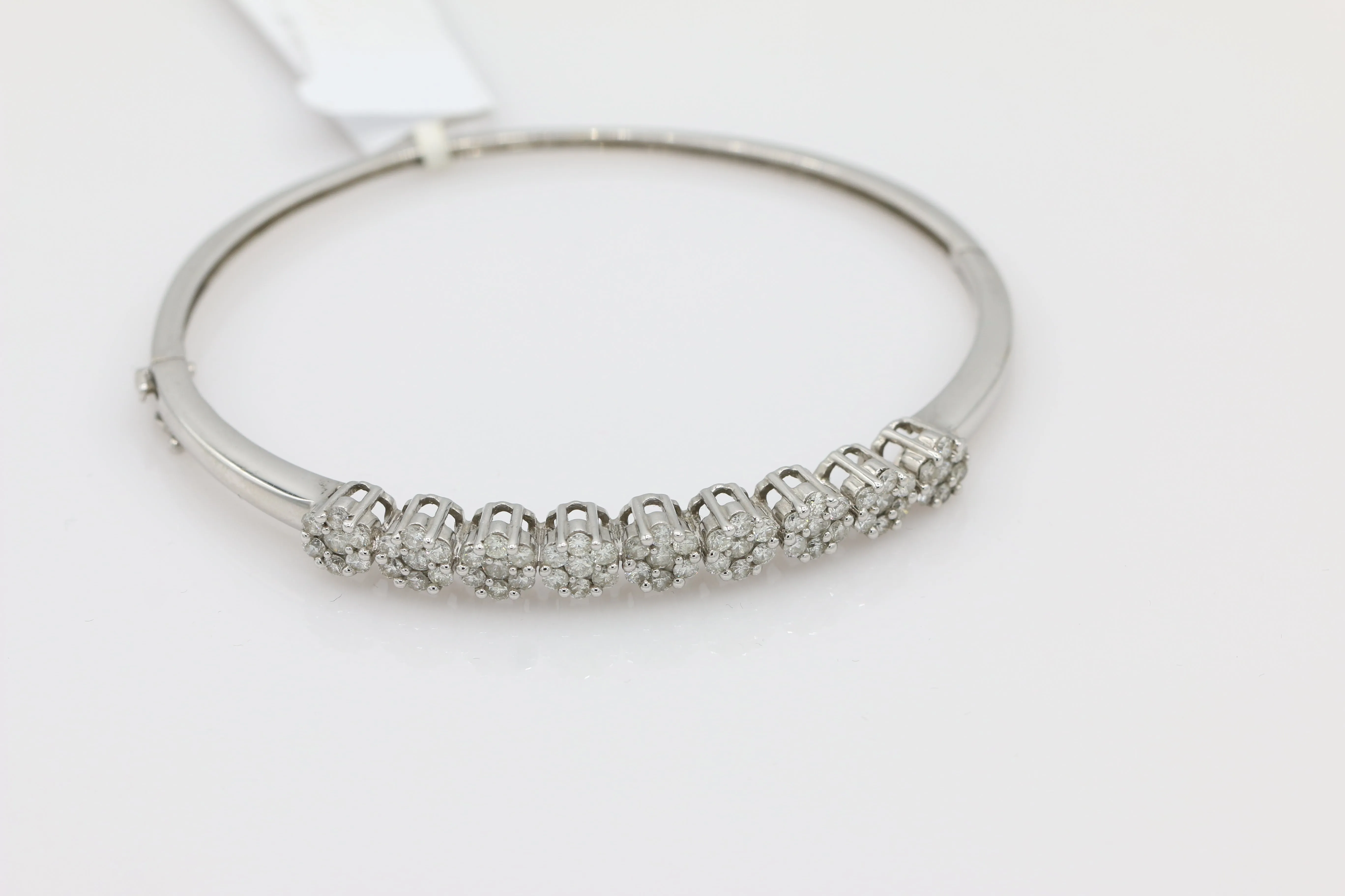 Cluster Floral Diamond Bangle in 14KT White Gold ( 3ct tw dia )