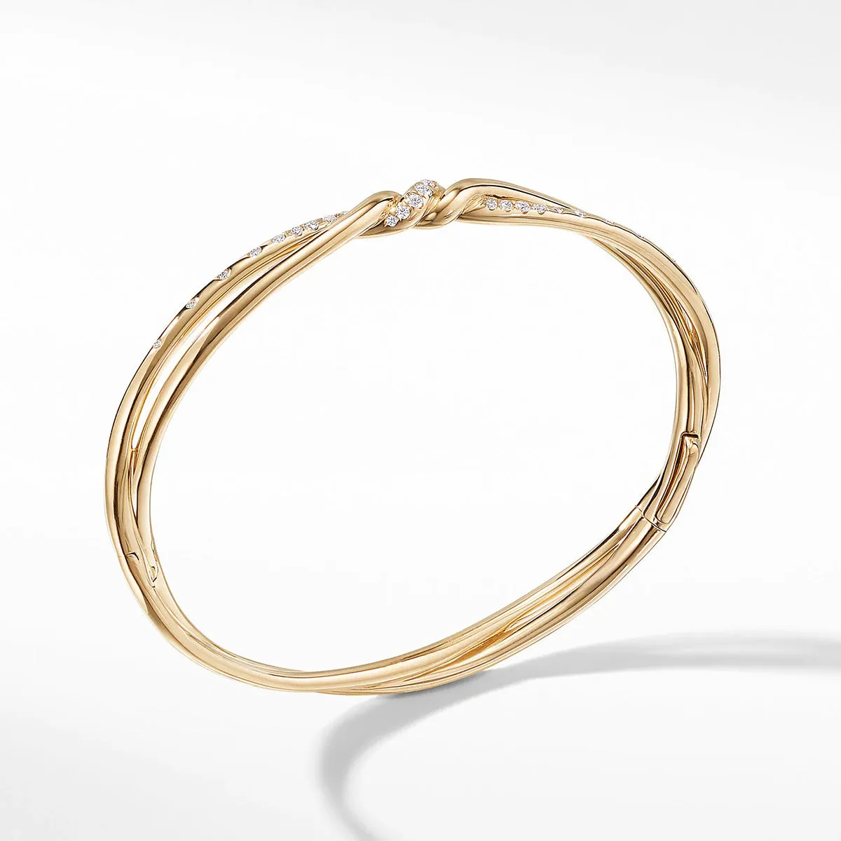 Continuance Center Twist Bracelet with Diamonds in18K Gold