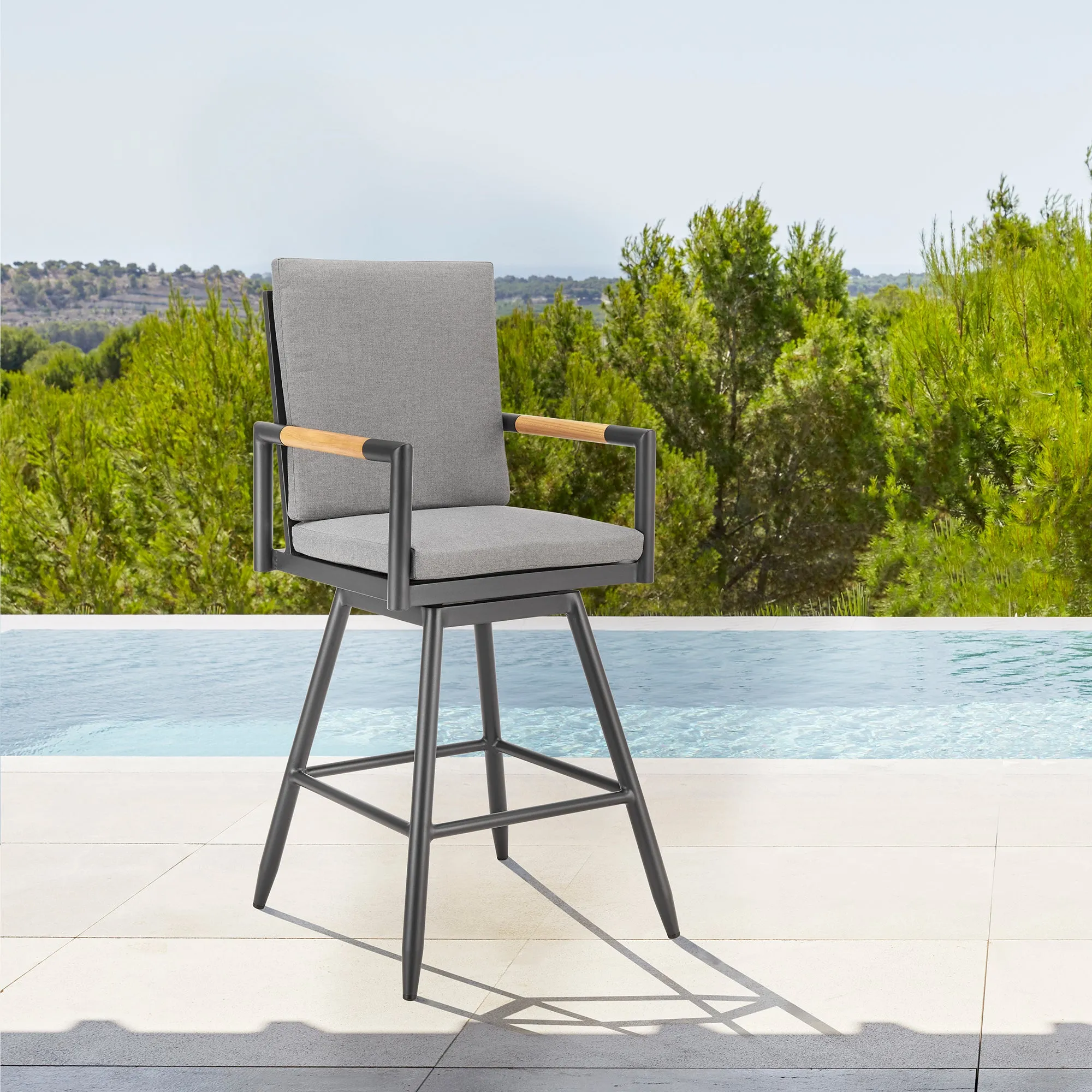 Crown Swivel Outdoor Bar Stool