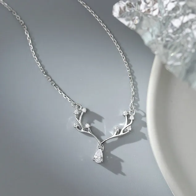 Deer with Pear Drop Zircon Silver Necklace for Women