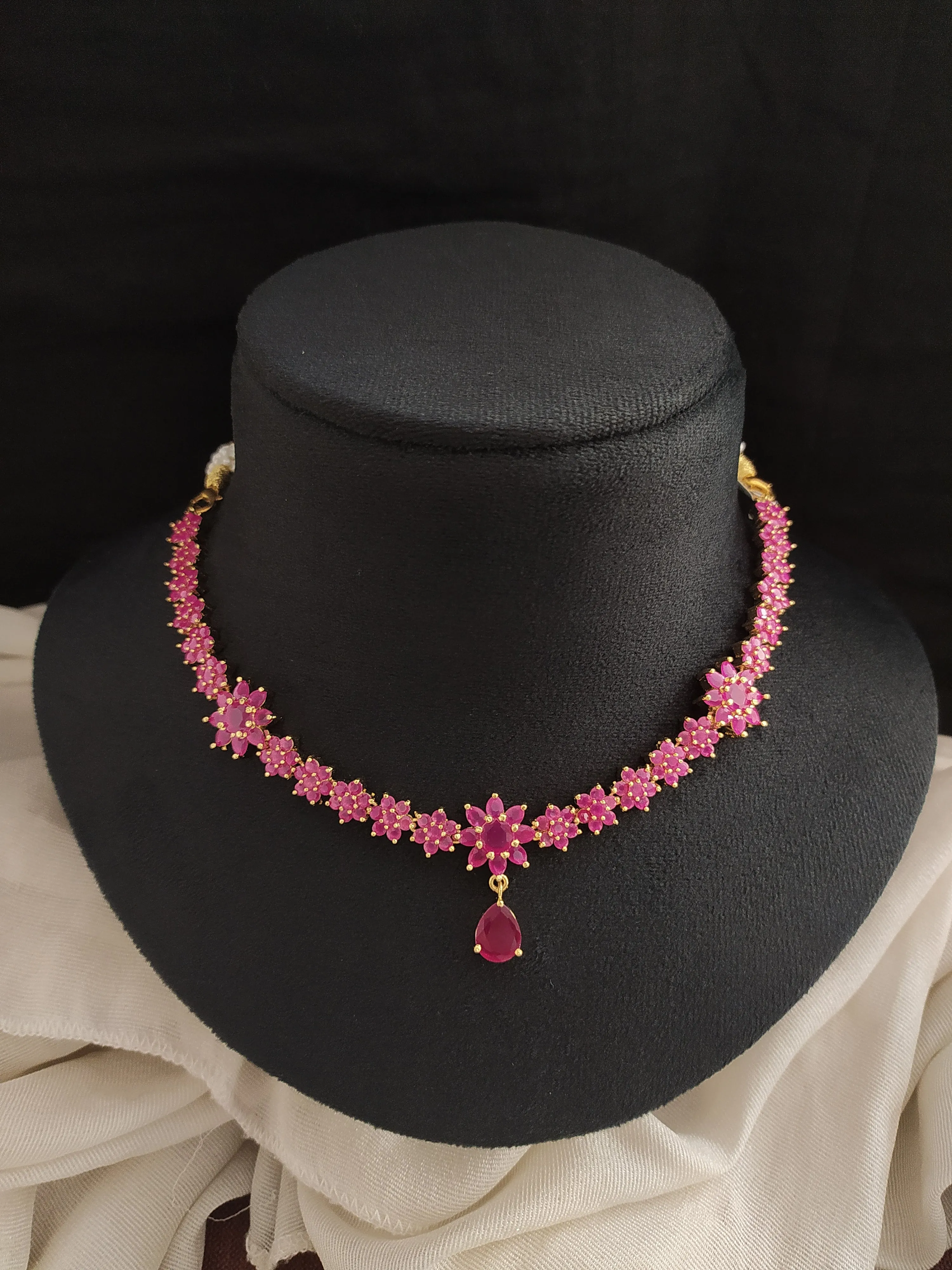 Exquisite Gold-Plated Ruby Zircon Necklace Set