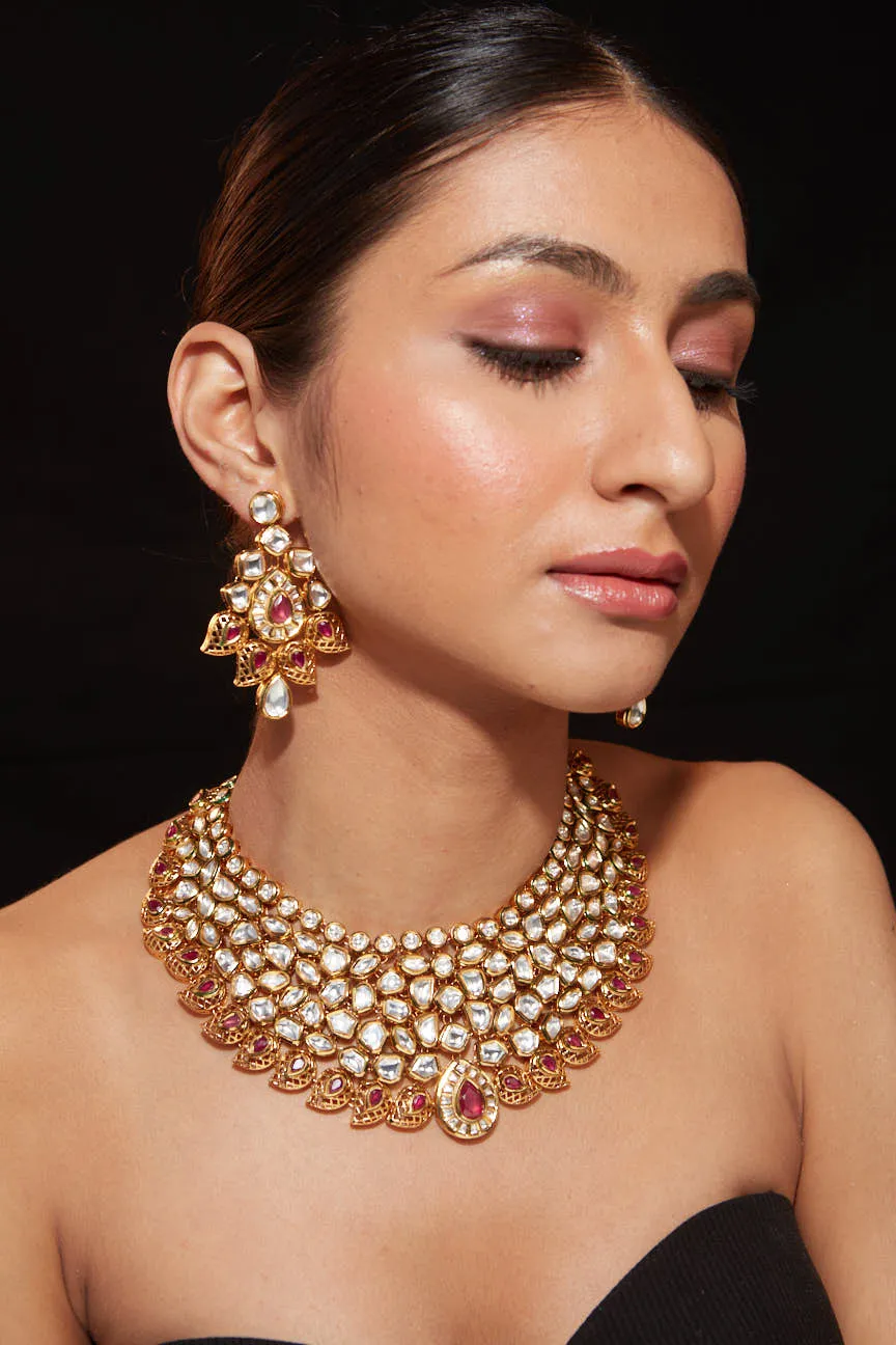 Gold Plated Kundan Studded With Gold Metal Drop Choker Necklace & Dangle Earrings Set