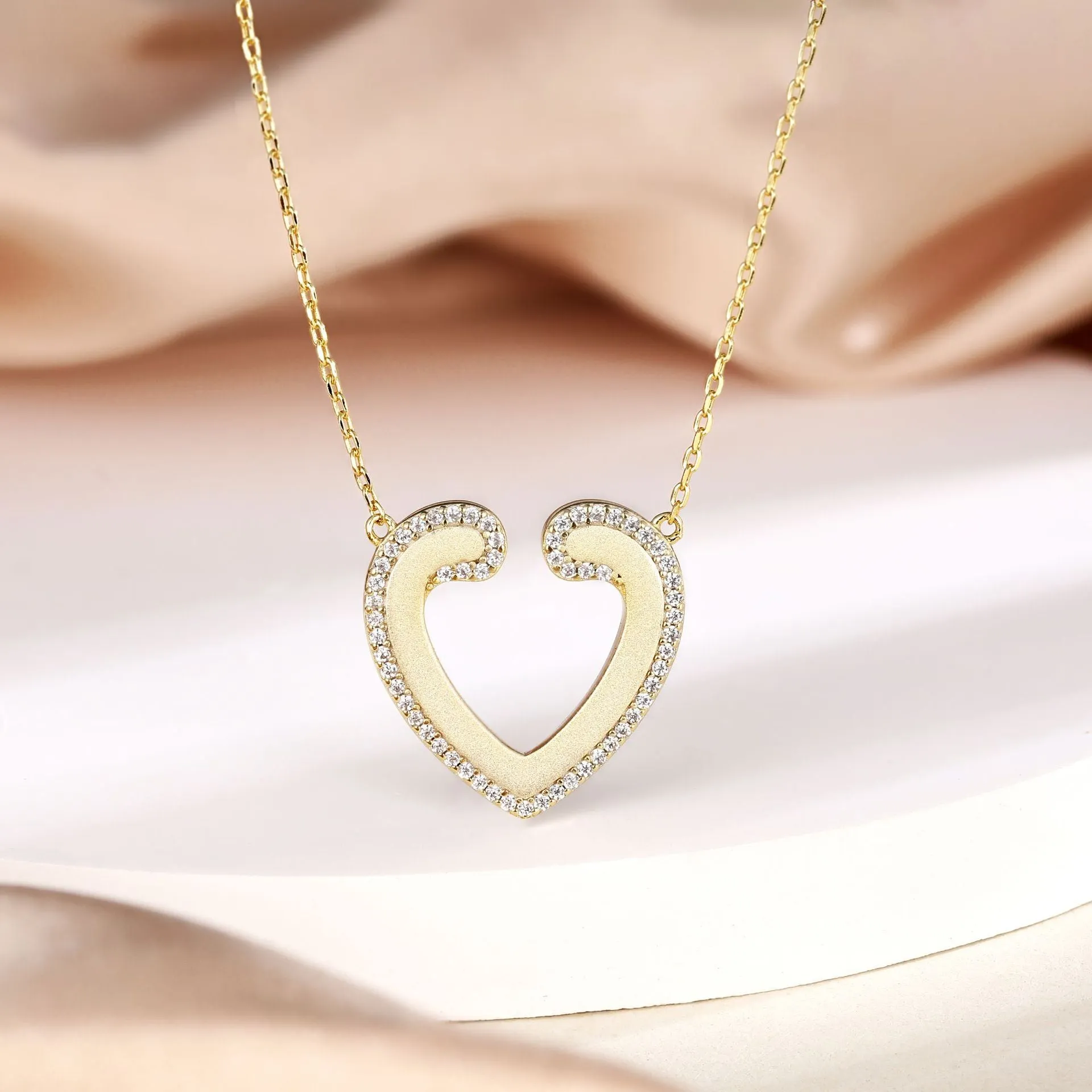 Golden Sandblasting Zircon Hollow Heart Pendant Sterling Silver Necklace