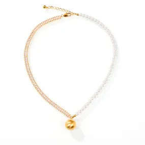 Half Diamond Half Pearl Necklace With Round Pendant