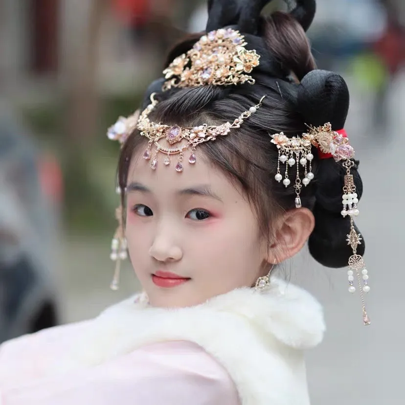 Headdress: Xiyu Dancer