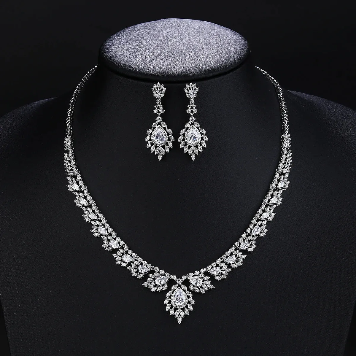 Luxury 4 Colors CZ Cubic Zircon Dangle Drop Wedding Bouquet Necklace and Earrings Sets Bridal Jewelry Dress Accessories CN10640