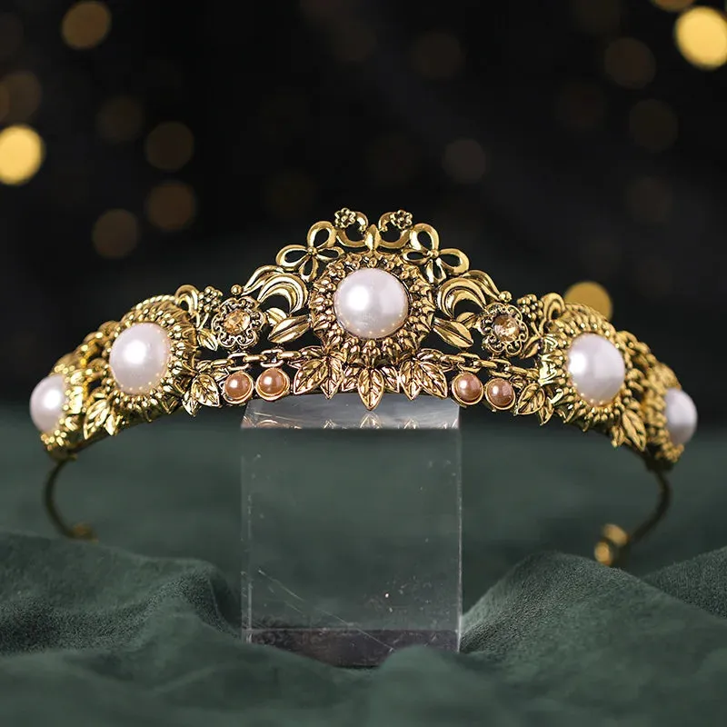 Old-World Vintage Queenly Crown