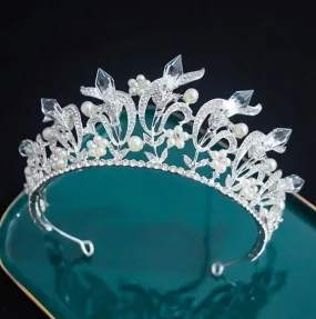 Open-Hearted Snow Queen Crown