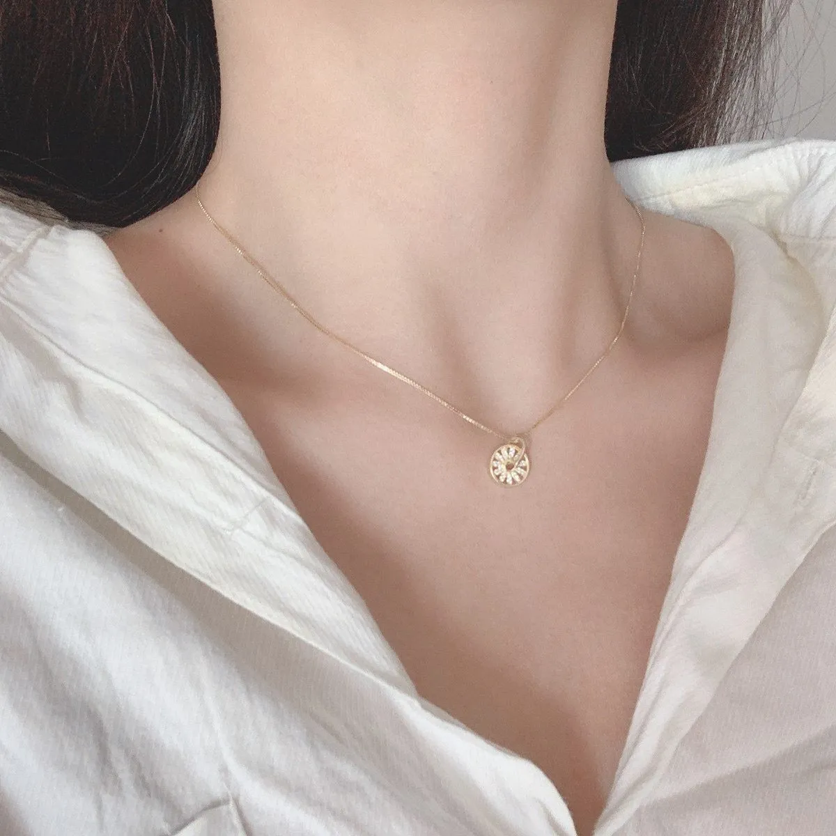 Round Compass Pendant Necklace Clavicle Chain For Women Jewelry