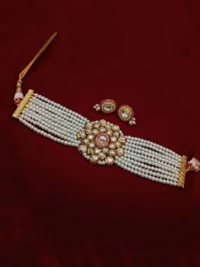 Round Kundan Patch Choker And Earring Set