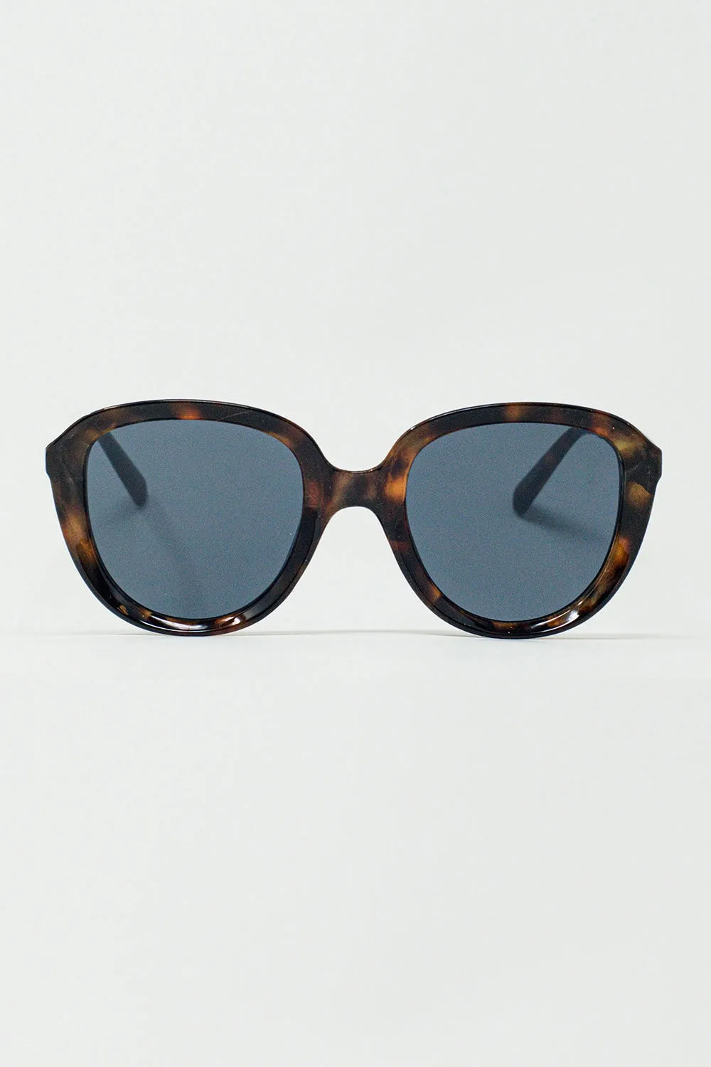 Round Sunglasses In Dark Tortoise Shell