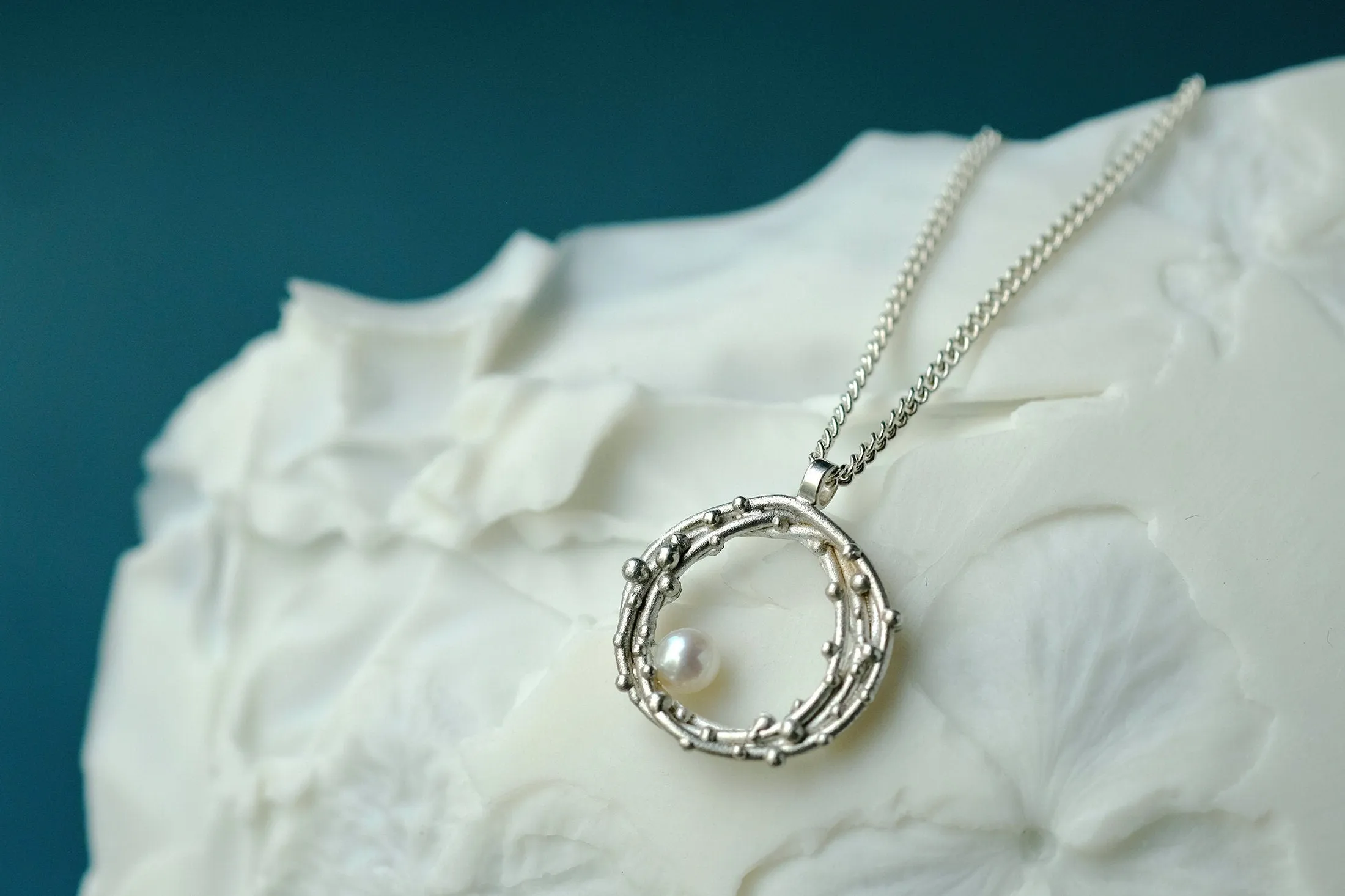 Silver Necklace with a Pearl