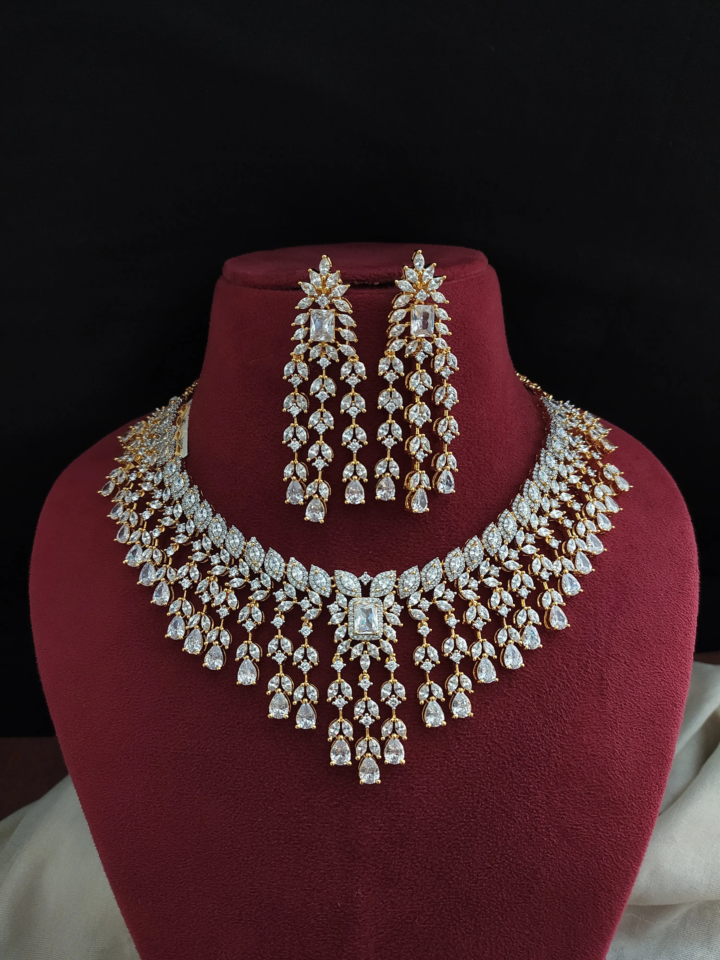 Three Tones of Enchantment the Astonishing Look Zircon Necklace Sets