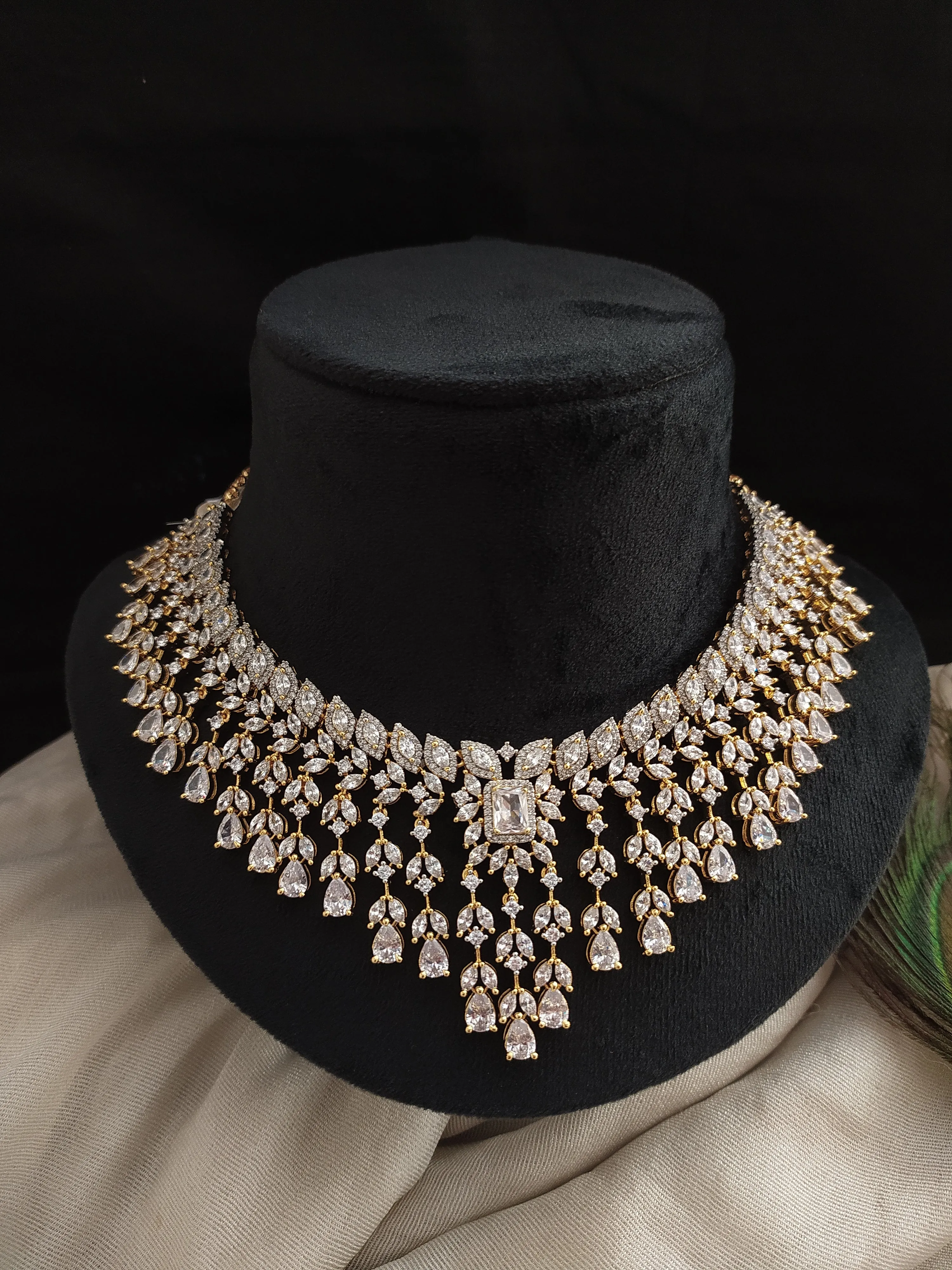 Three Tones of Enchantment the Astonishing Look Zircon Necklace Sets