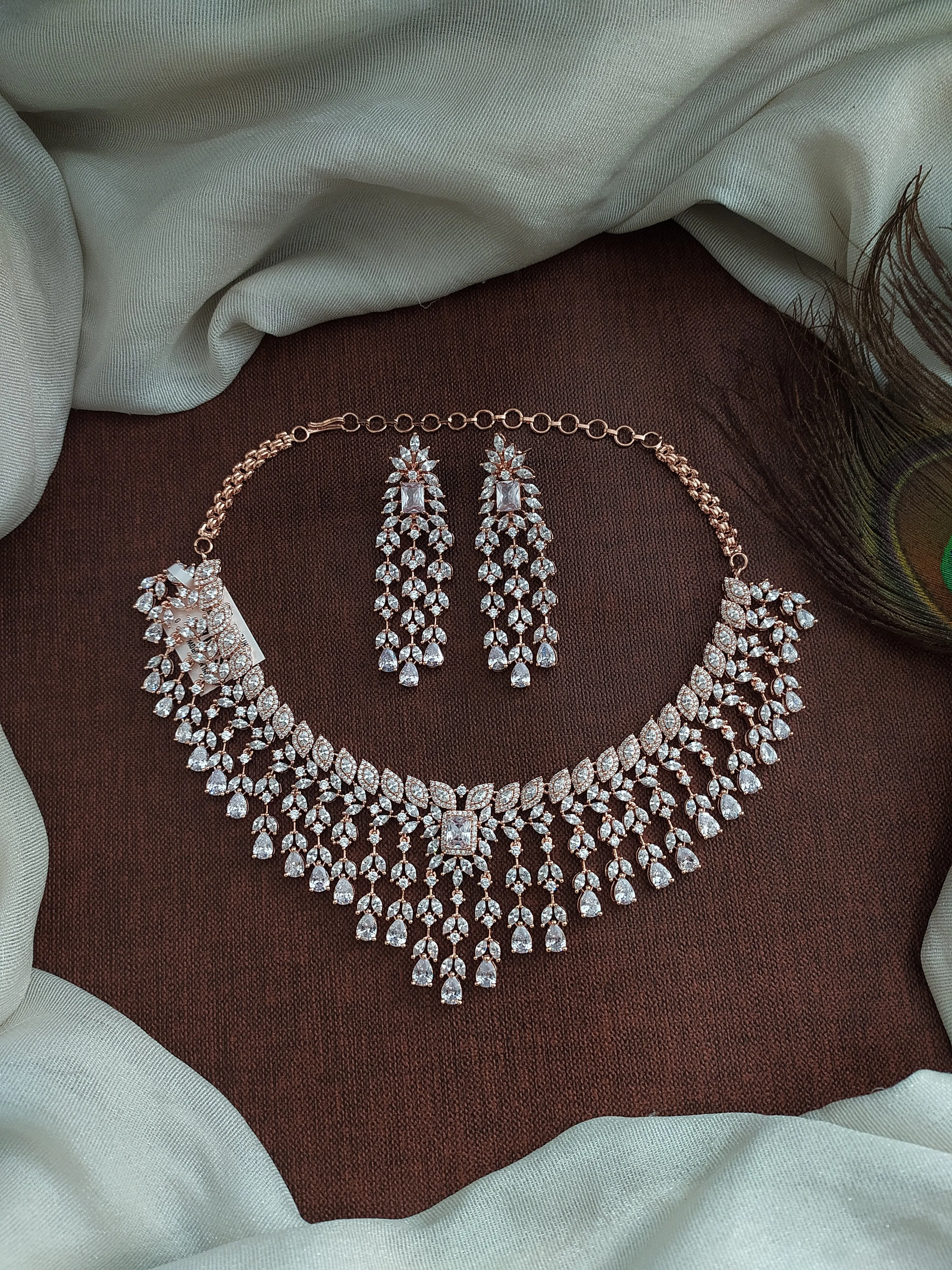 Three Tones of Enchantment the Astonishing Look Zircon Necklace Sets