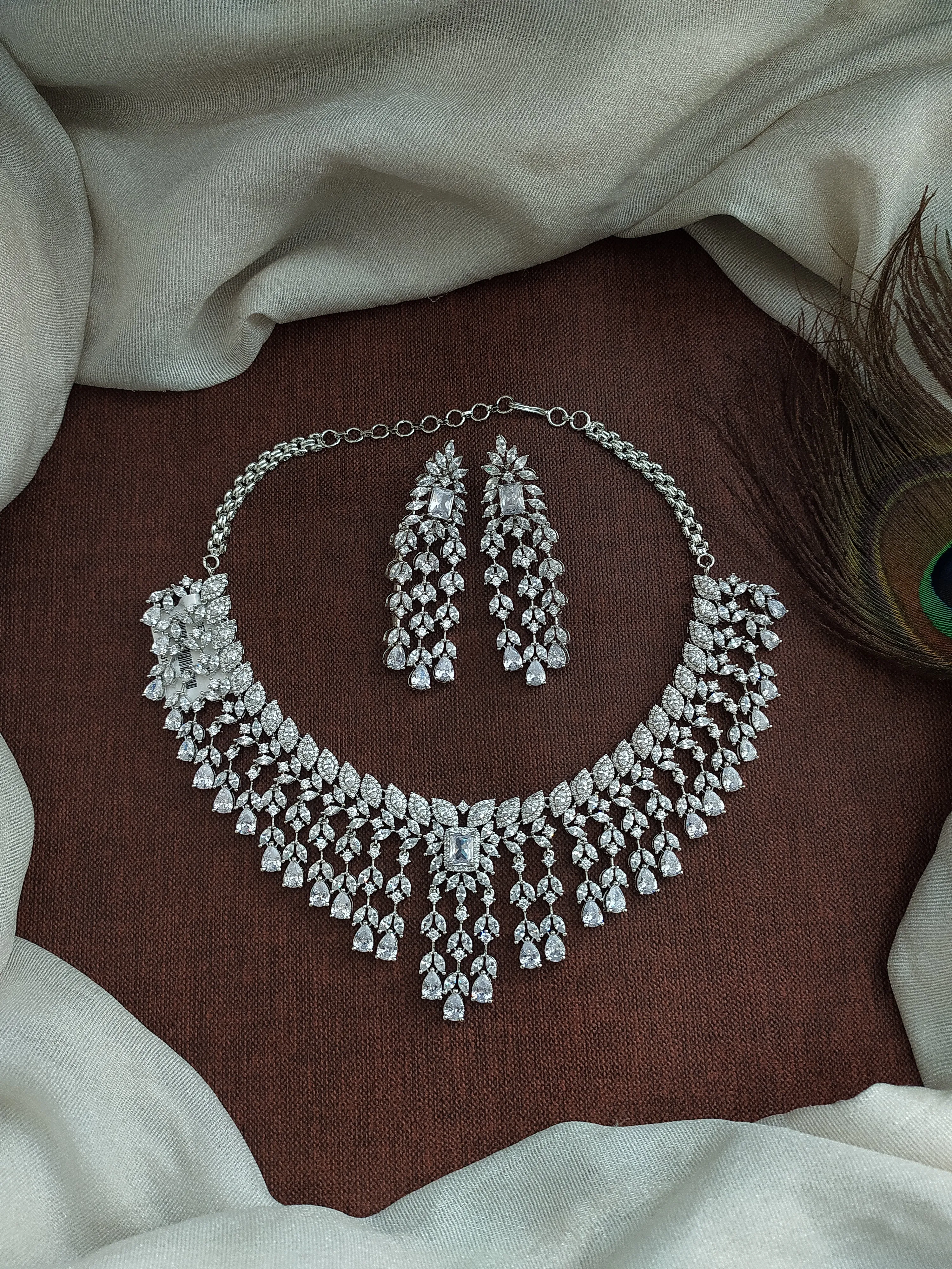 Three Tones of Enchantment the Astonishing Look Zircon Necklace Sets