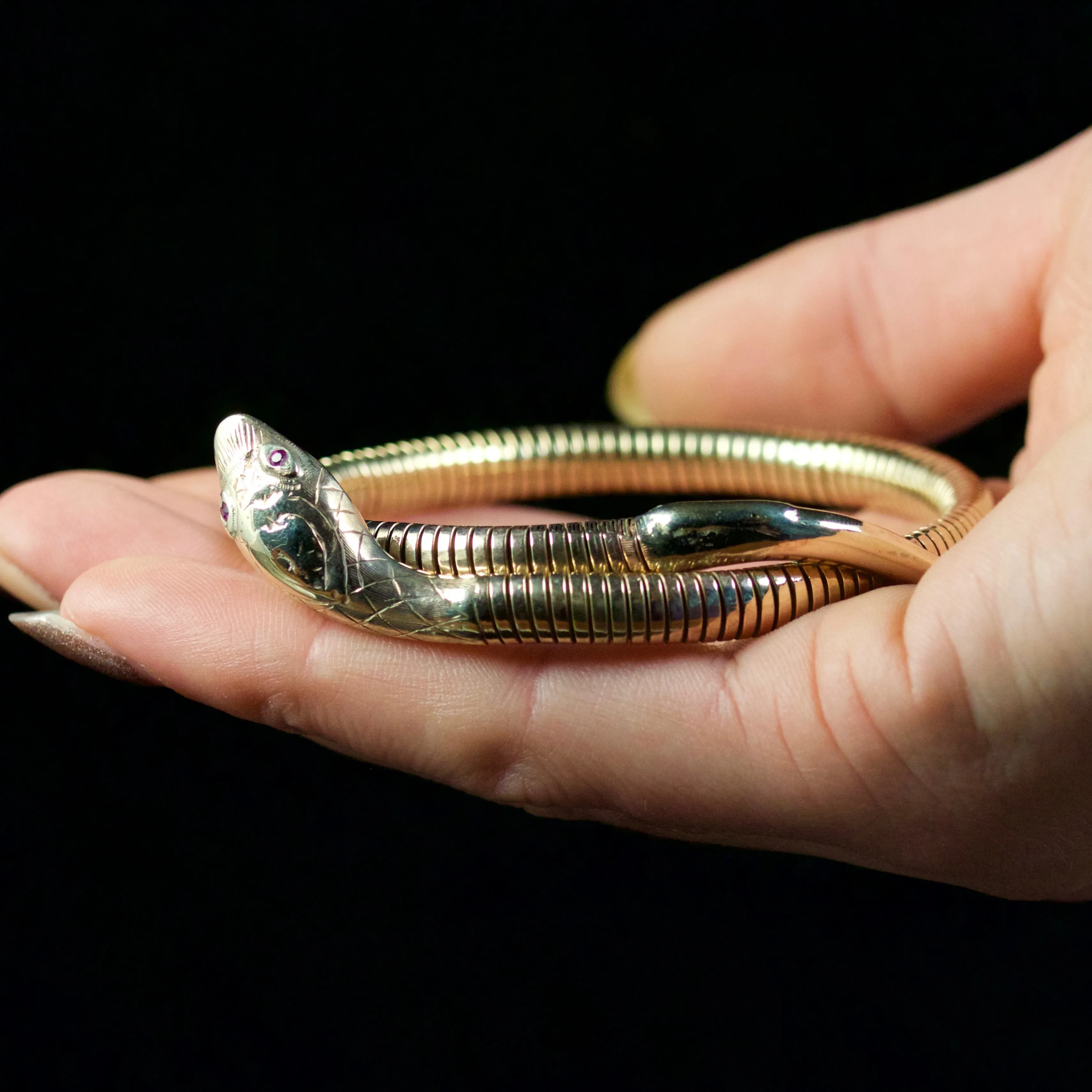 Vintage Snake Serpent Bangle 9Ct Yellow Gold Circa 1960