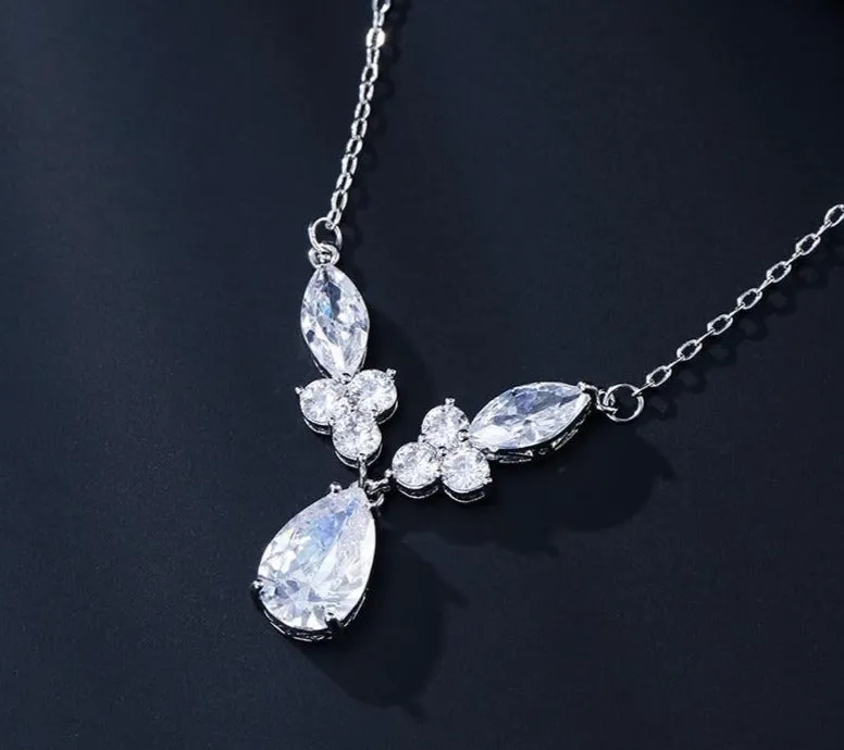 Water Drop Zirconia Crystal Pendant Necklaces for Elegant Women Fashion Bridal Jewelry